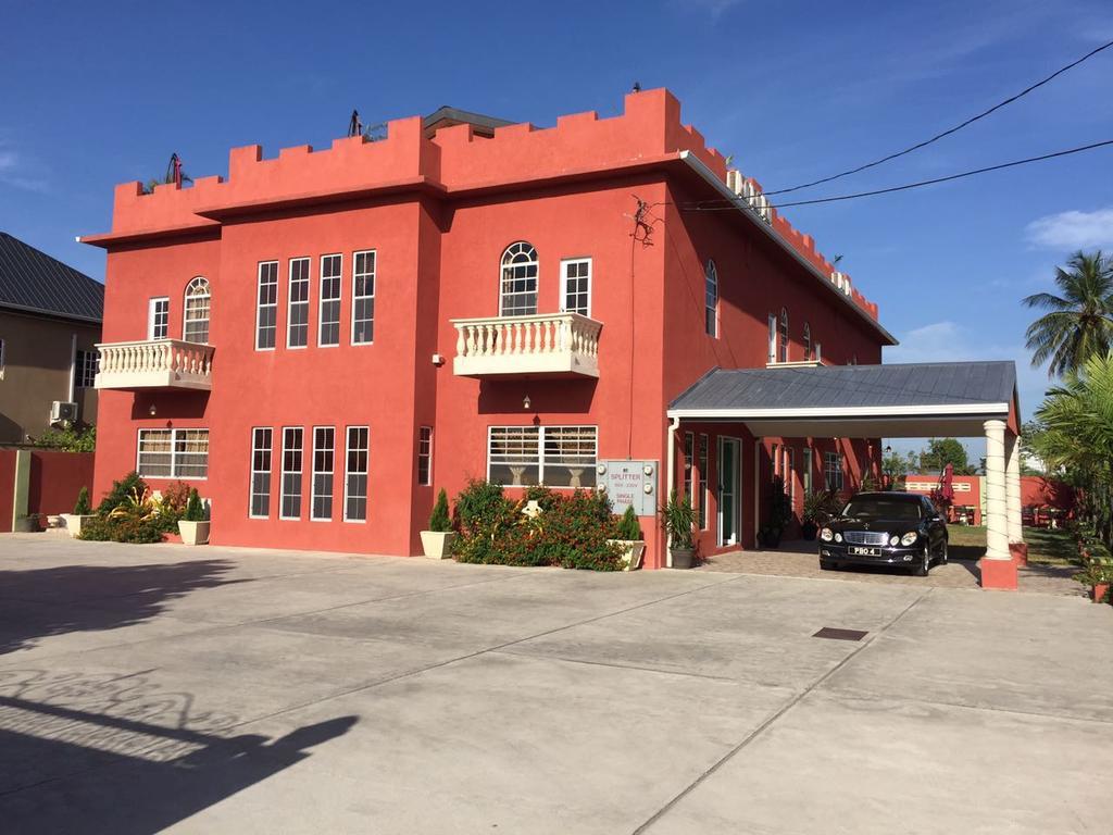 Montecristo Inn Piarco Esterno foto