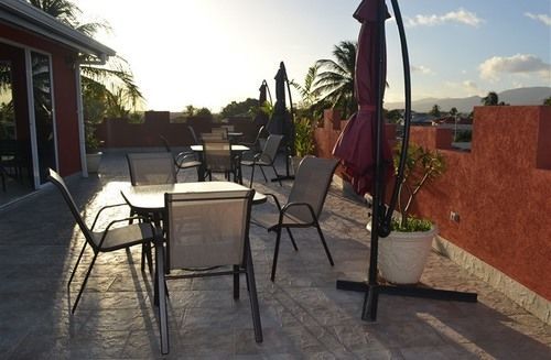 Montecristo Inn Piarco Esterno foto